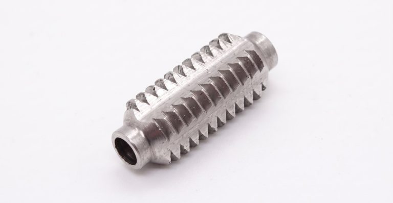 Threaded metal insert with knurled outer surface