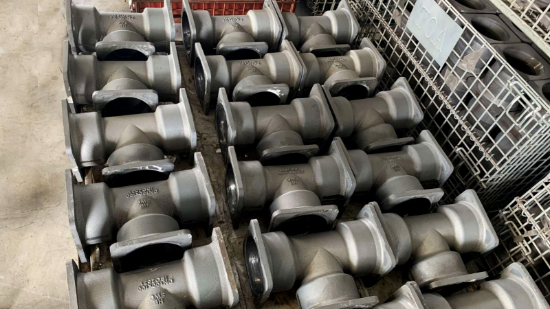 Easily Castable Material