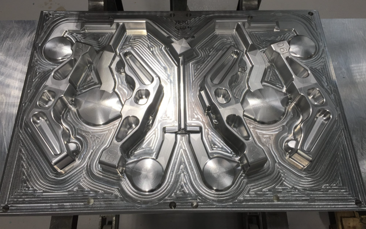 What's Shell Molding: How It Works and Applications