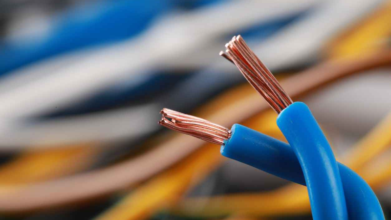 Why is Copper More Conductive than Aluminum